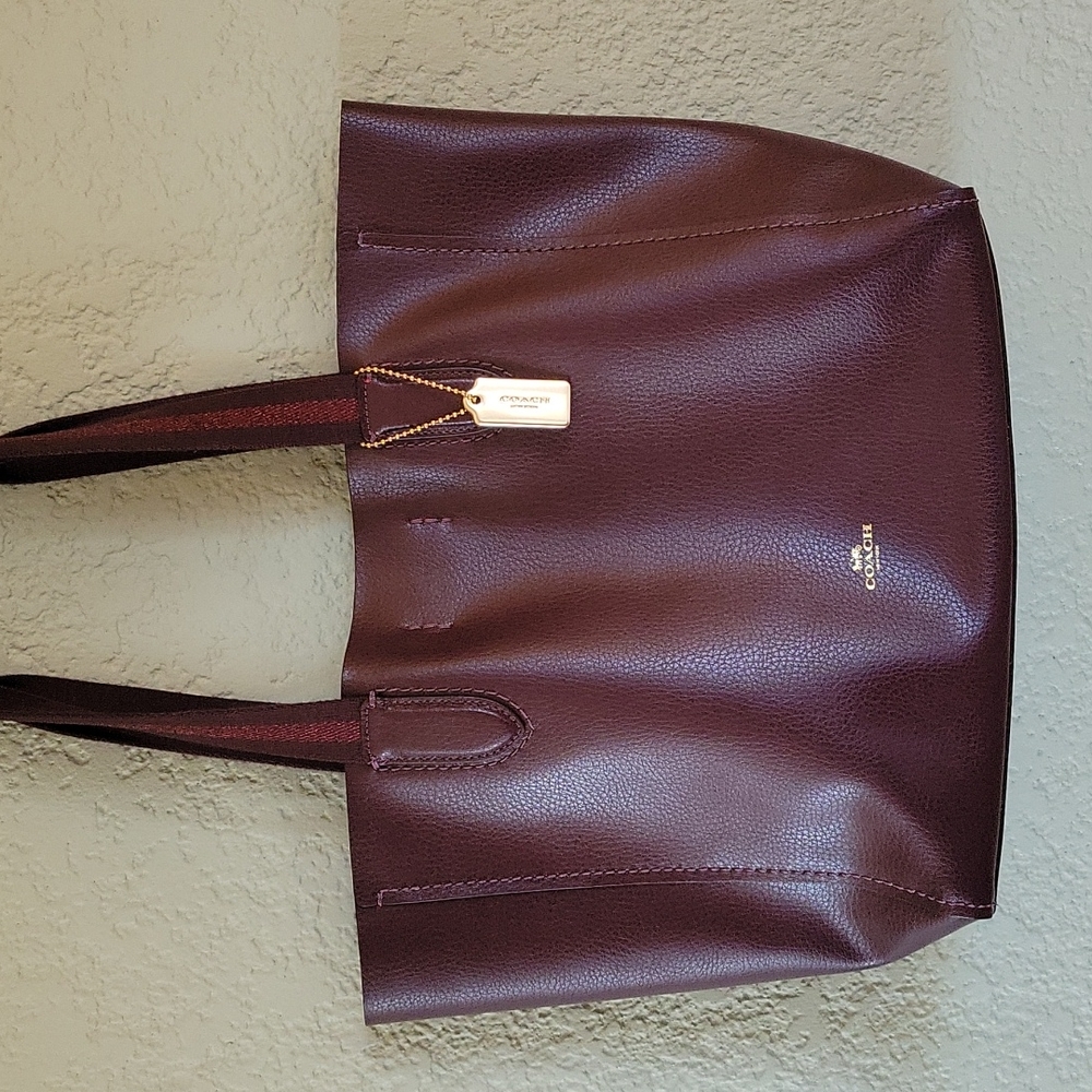 Coach Derby Tote dark maroon